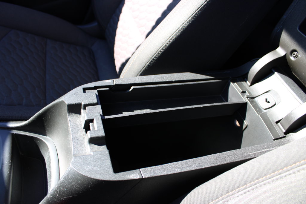 Used 2018 Chevrolet Equinox LT FWD image 43