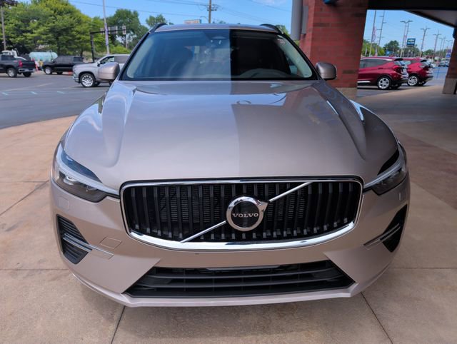 Used 2023 Volvo XC60 B5 Core AWD/4WD image 11