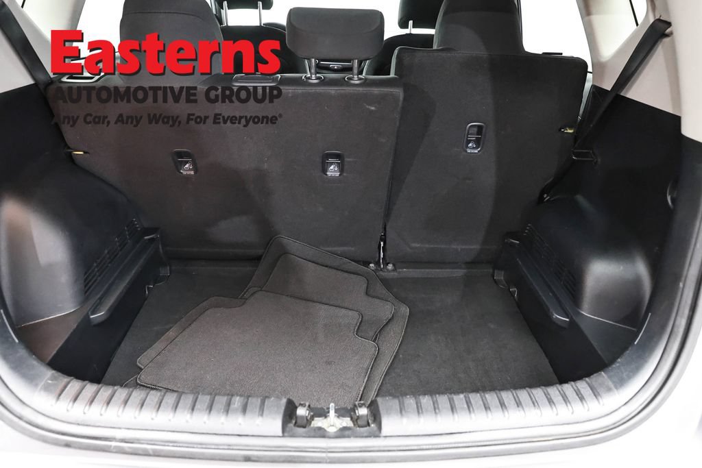 Used 2023 Kia Soul LX w/ Option Group 015 FWD image 9