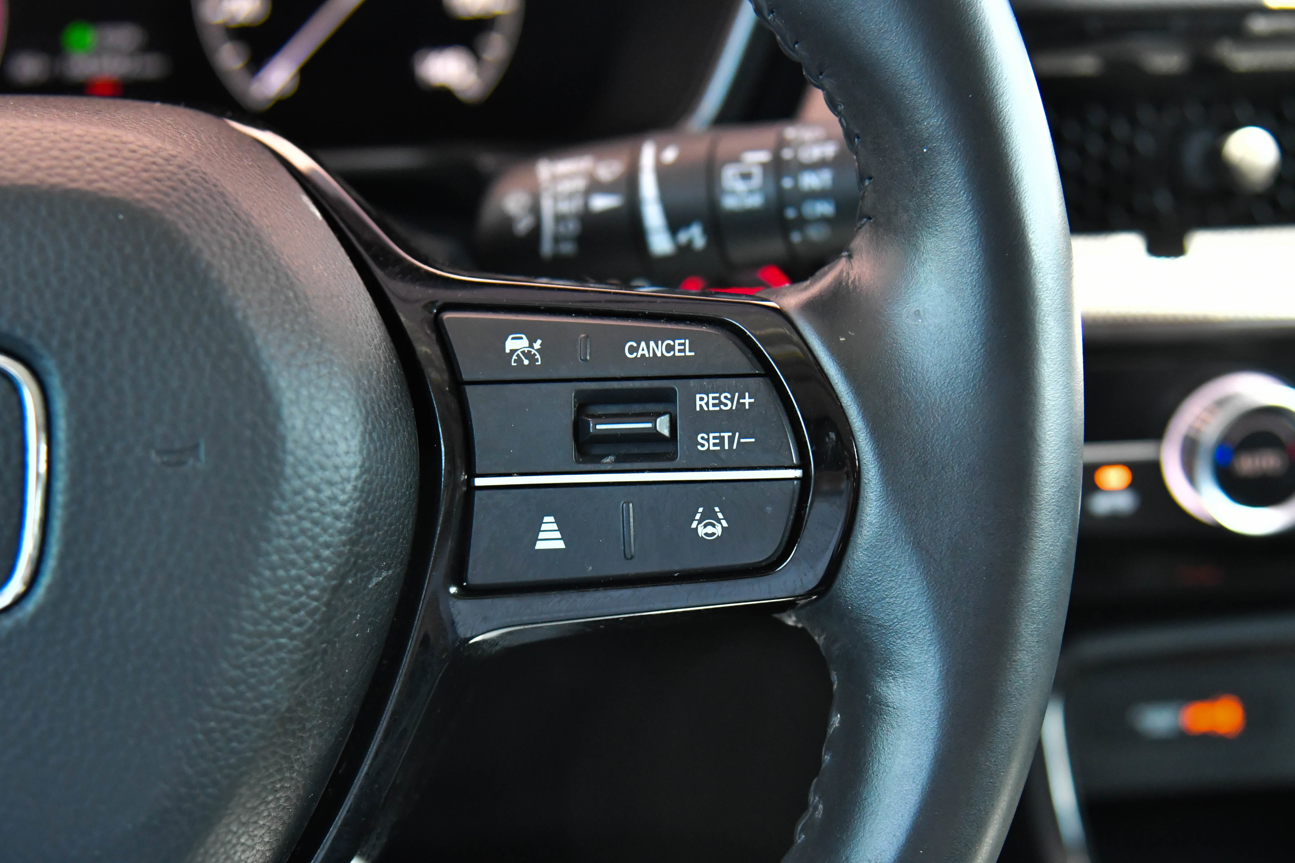 Used 2024 Honda CR-V EX-L image 31