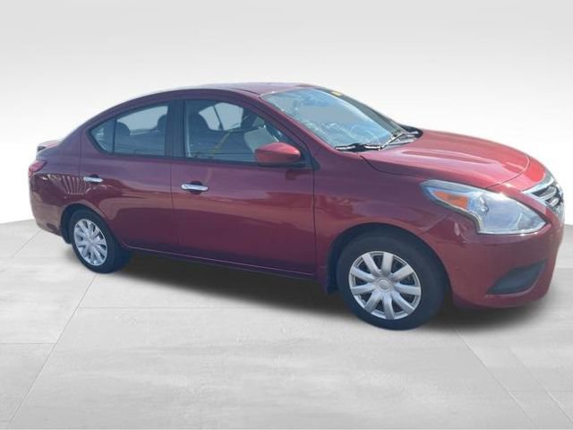 Used 2016 Nissan Versa SV FWD image 8