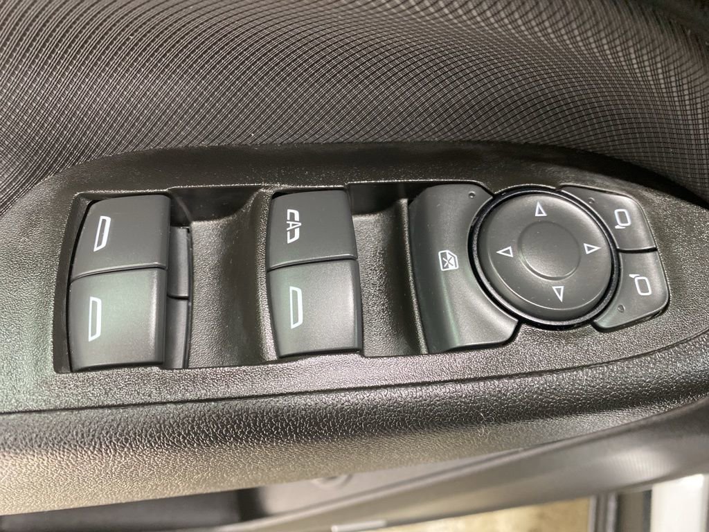 Used 2023 Chevrolet Equinox RS w/ RS Leather Package image 34