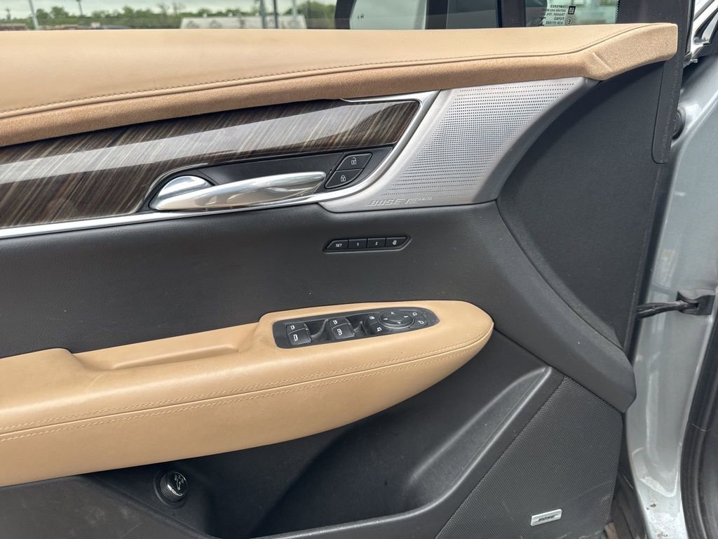 Used 2023 Cadillac XT6 Premium Luxury w/ Platinum Package image 11