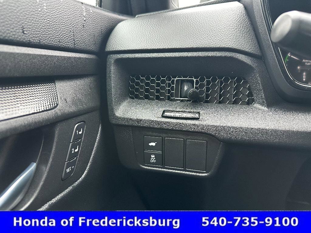 Used 2025 Honda CR-V Sport-L image 26