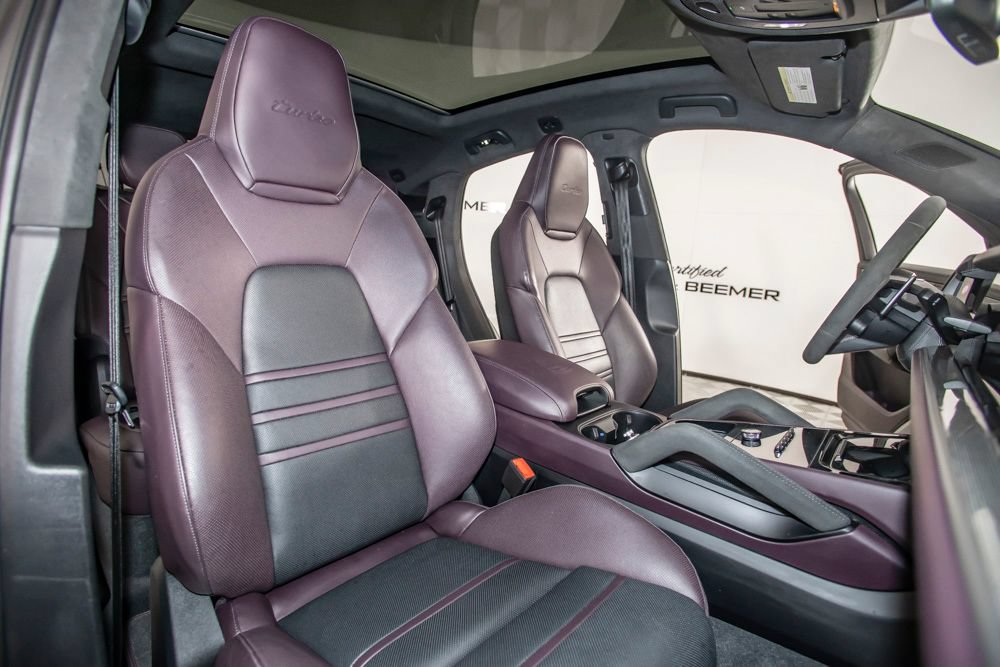 Used 2024 Porsche Cayenne Turbo AWD/4WD image 16
