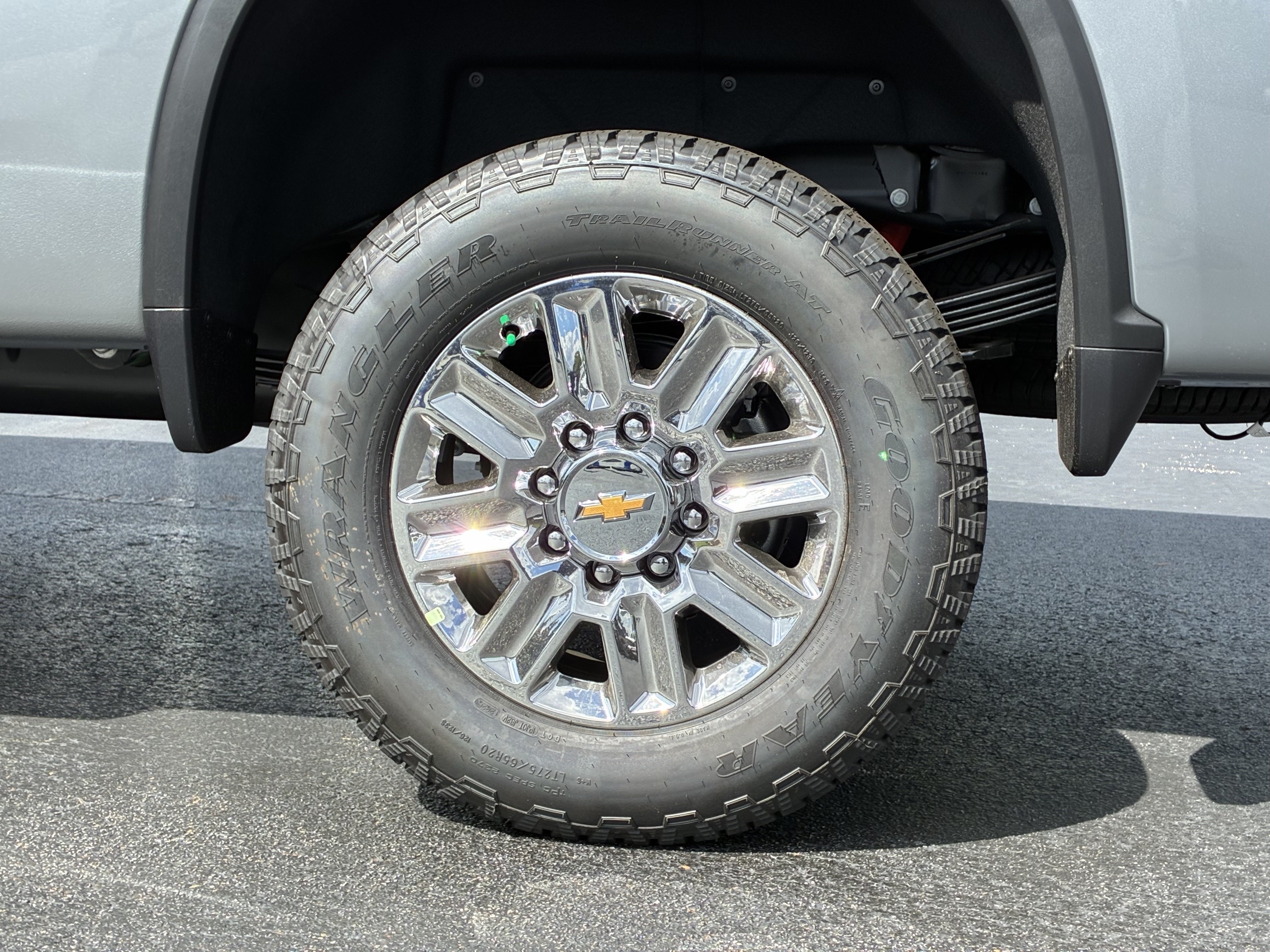 New 2026 Chevrolet Silverado 3500 High Country w/ High Country Premium Package AWD/4WD image 11