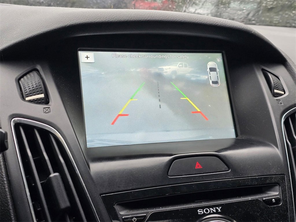 Used 2017 Ford Focus SEL image 6