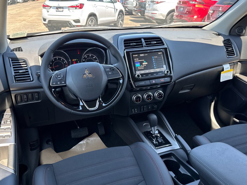 New 2027 Mitsubishi Outlander Sport SE FWD image 7