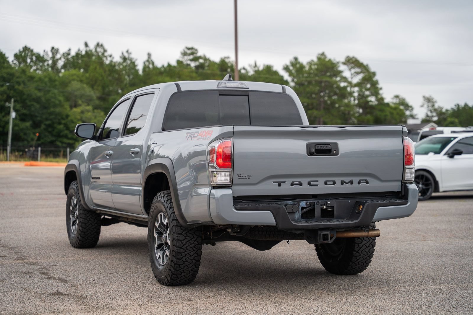 Used 2021 Toyota Tacoma TRD Off-Road AWD/4WD image 5