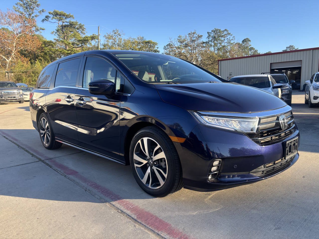 Used 2023 Honda Odyssey Touring image 5