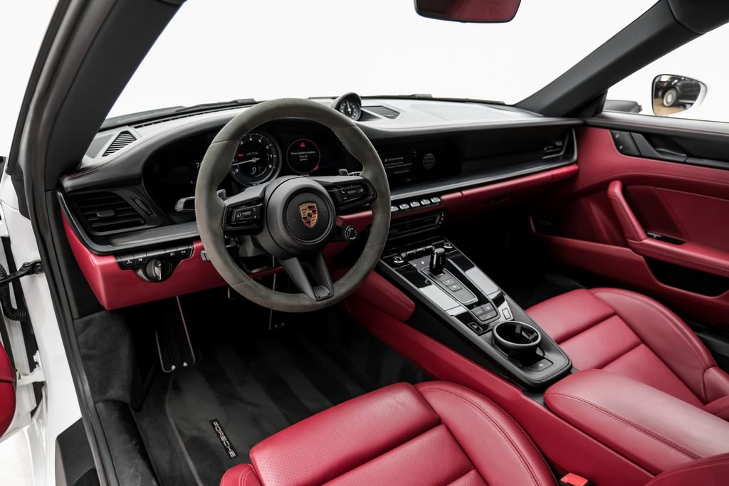 Used 2022 Porsche 911 Carrera 4 GTS AWD/4WD image 6