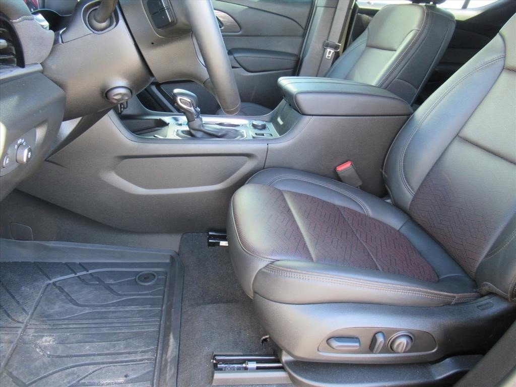 Certified 2023 Chevrolet Traverse High Country w/ LPO, 'HIT The Road' Package image 14