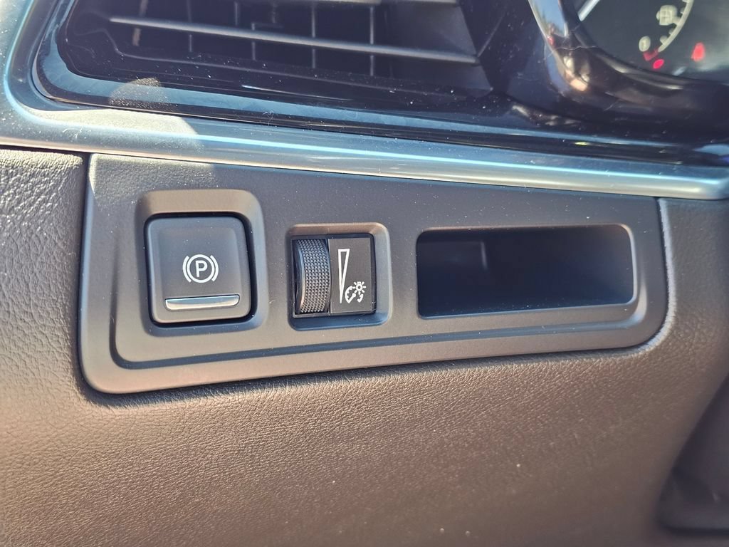 Used 2022 Cadillac XT6 Sport AWD/4WD image 39
