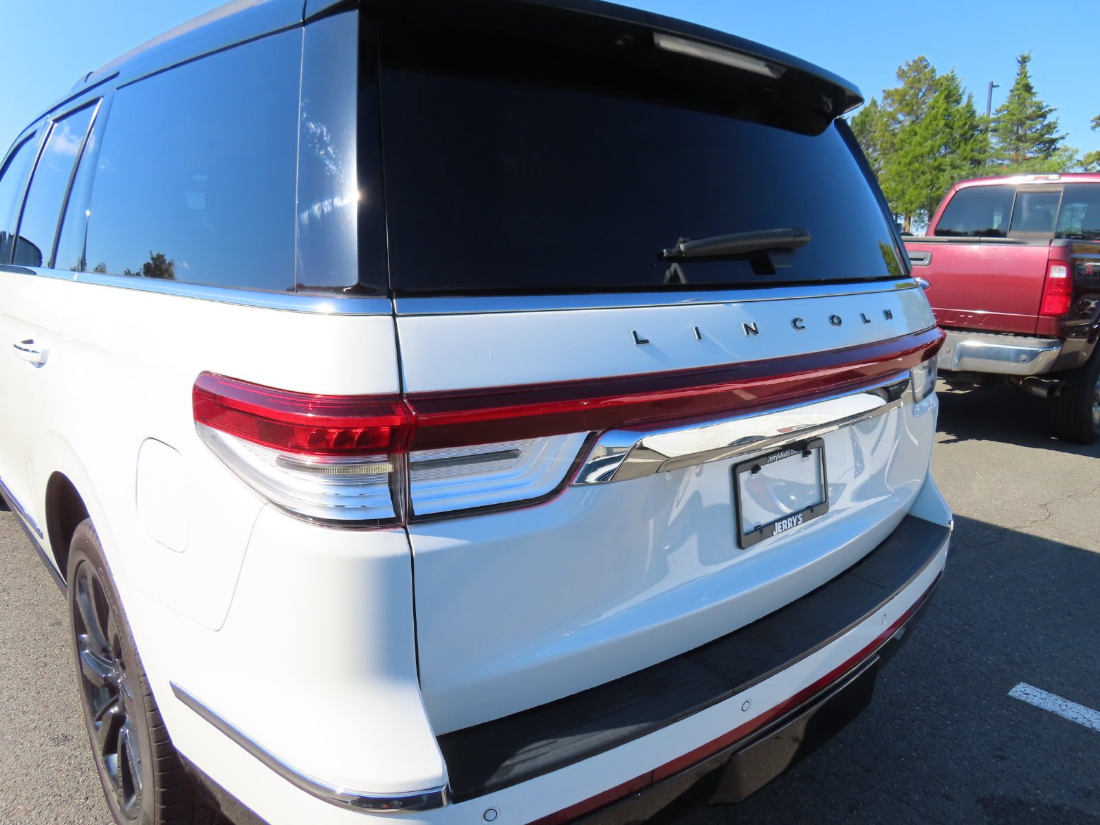 Used 2023 Lincoln Navigator Black Label AWD/4WD image 11