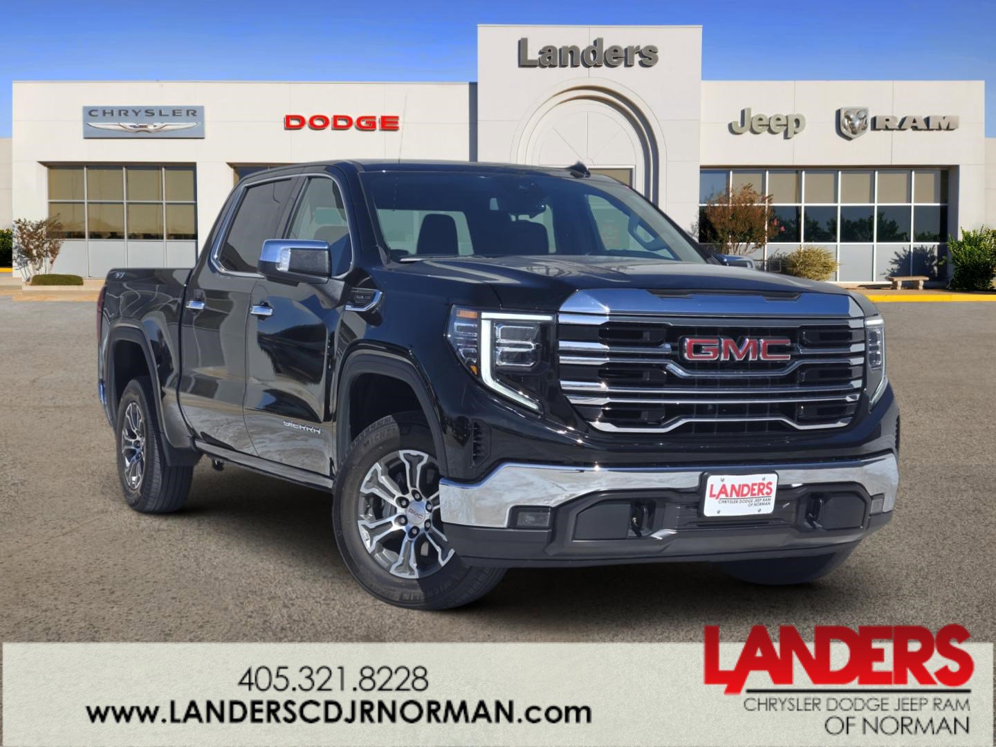 Used 2024 GMC Sierra 1500 SLT image 1