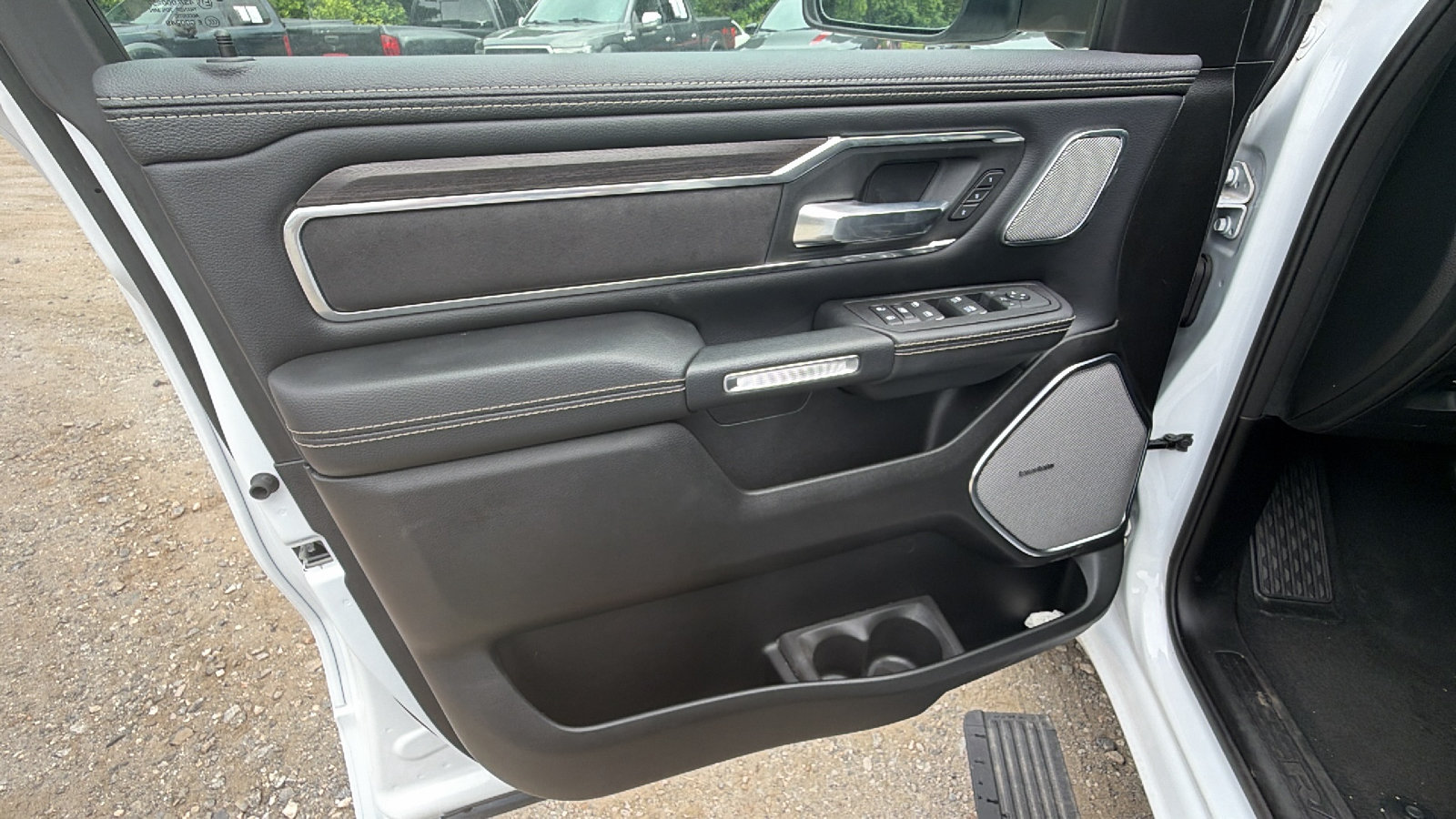 Used 2025 RAM 1500 Laramie w/ Night Edition AWD/4WD image 11