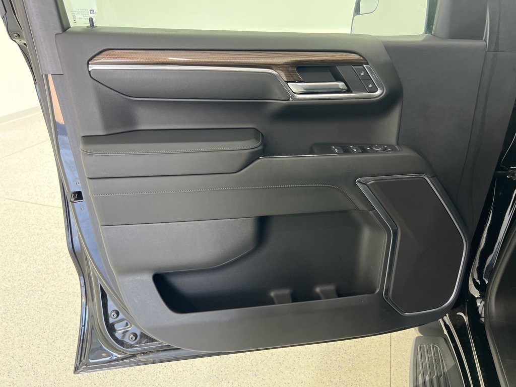 New 2024 Chevrolet Silverado 1500 LT w/ Leather Package image 19