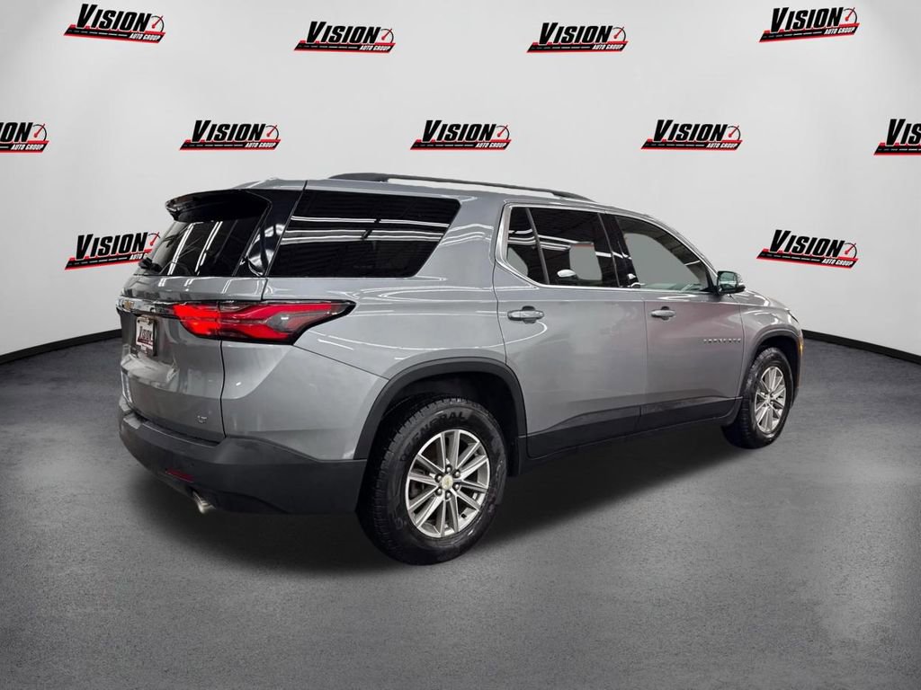 Used 2023 Chevrolet Traverse LT image 5