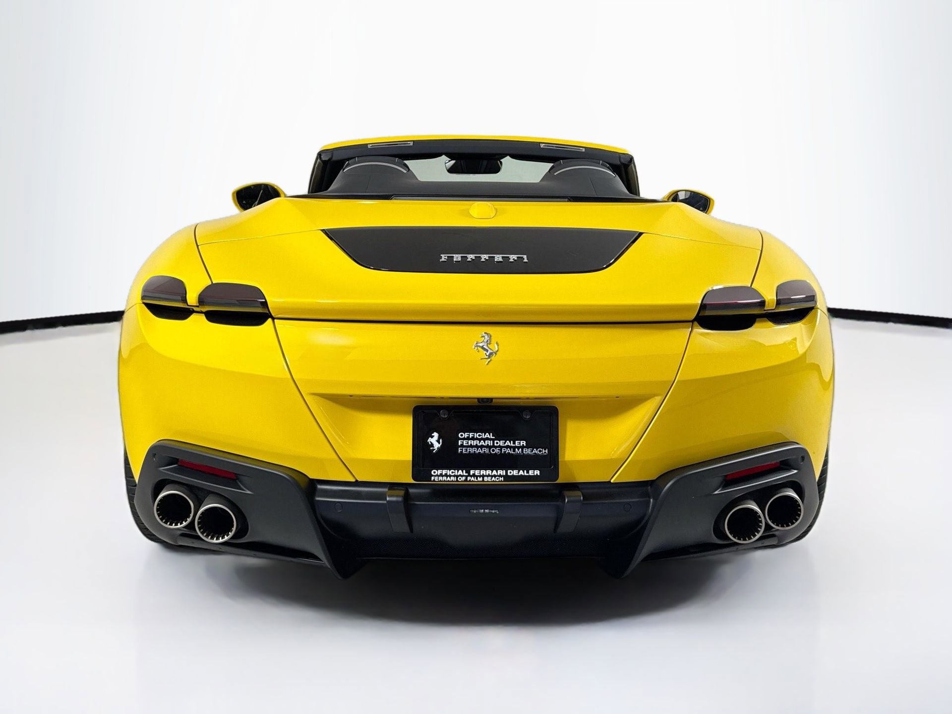 Certified 2025 Ferrari Roma Spider RWD image 6