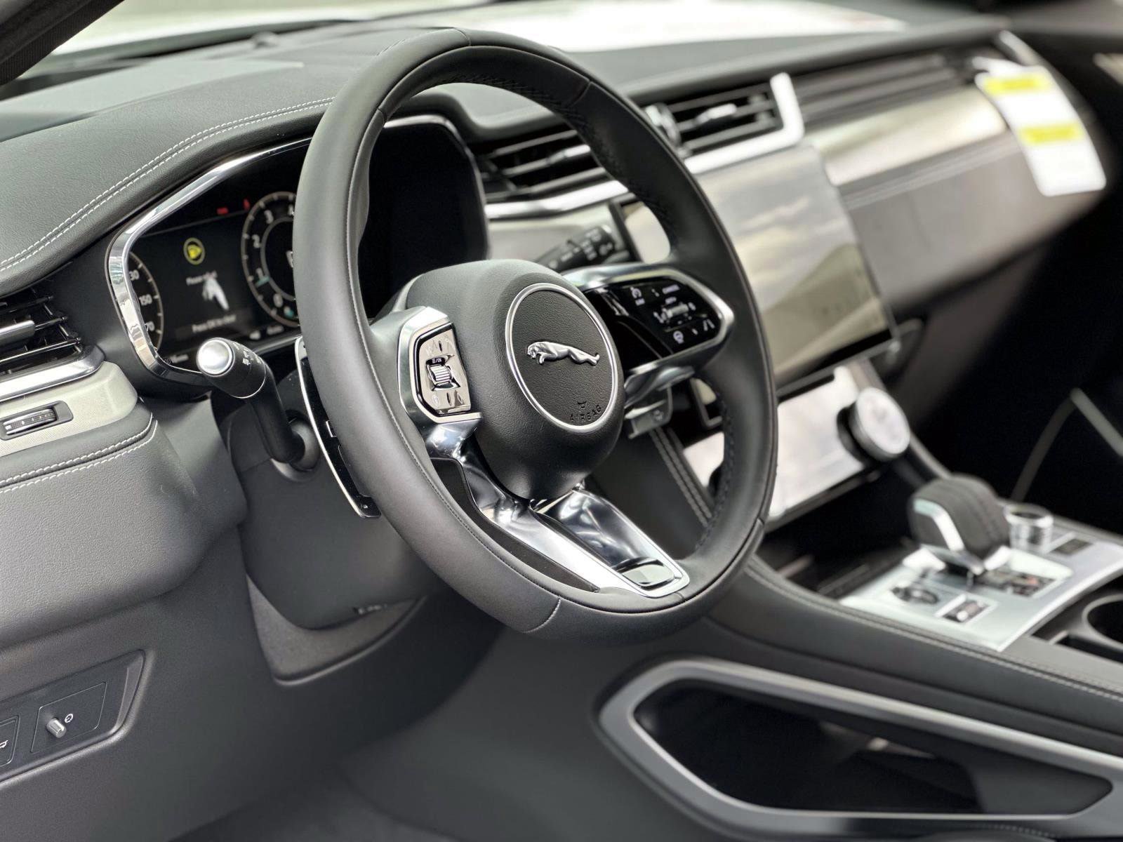 New 2026 Jaguar F-PACE R-Dynamic S AWD/4WD image 26