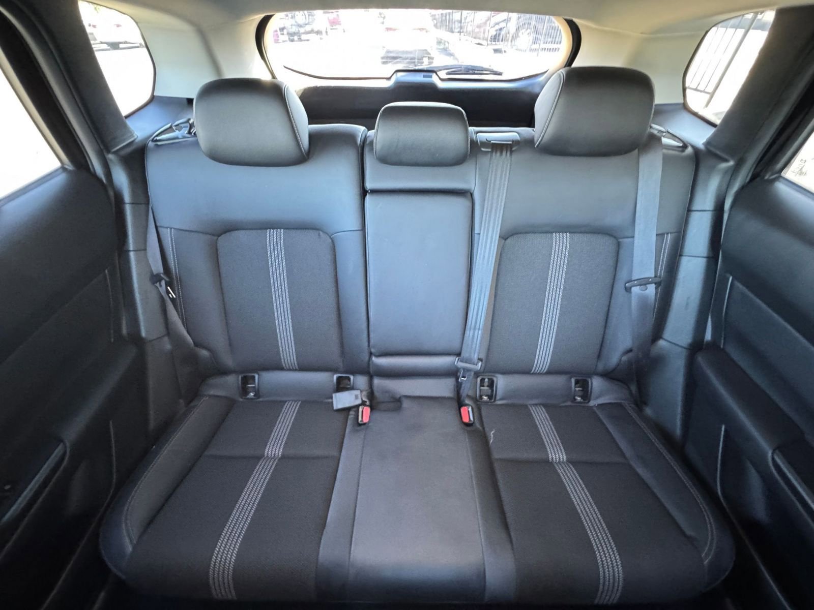 Used 2025 MAZDA CX-5 AWD 2.5 S w/ Select Package image 37