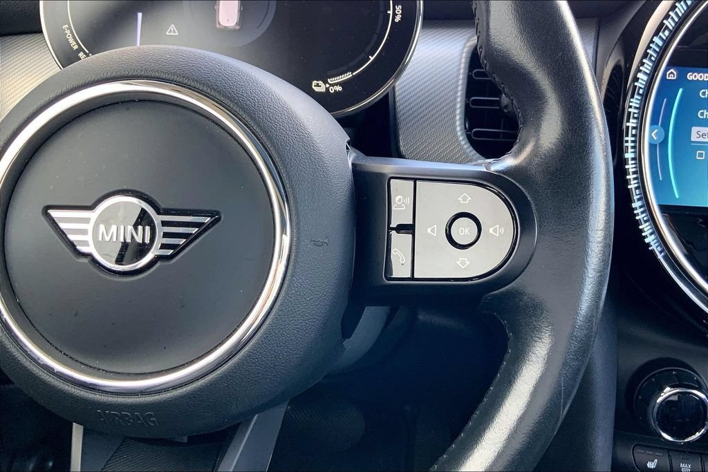 Used 2024 MINI Cooper SE FWD image 19