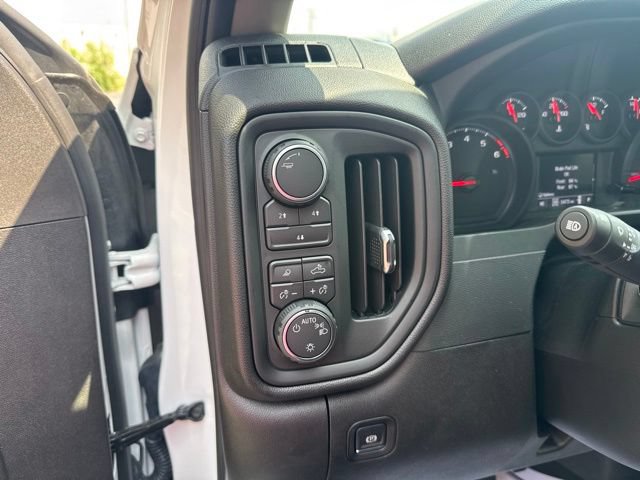 Used 2026 Chevrolet Silverado 2500 Custom w/ Custom Value Package AWD/4WD image 8