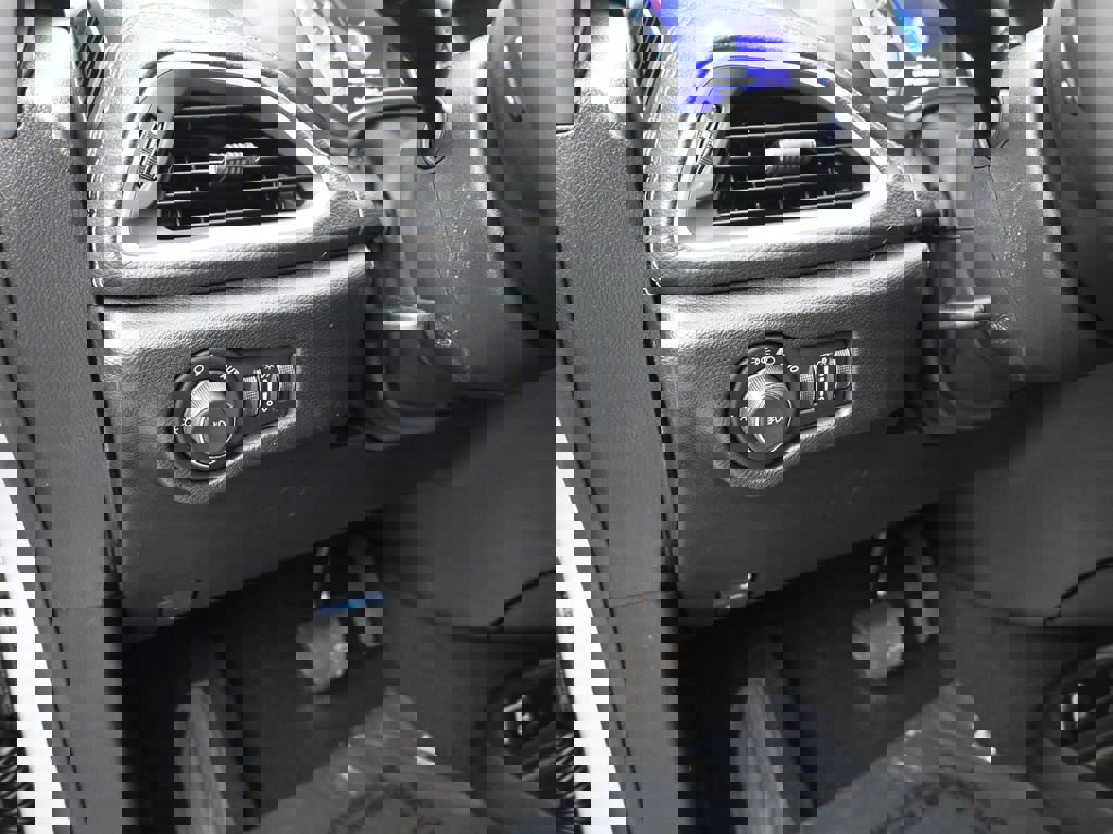 New 2026 Chrysler Pacifica Select image 12