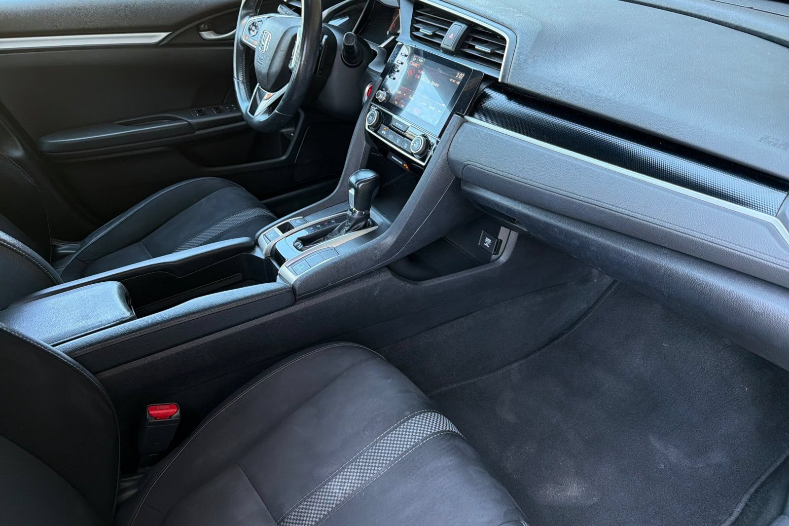 Used 2020 Honda Civic Sport image 17
