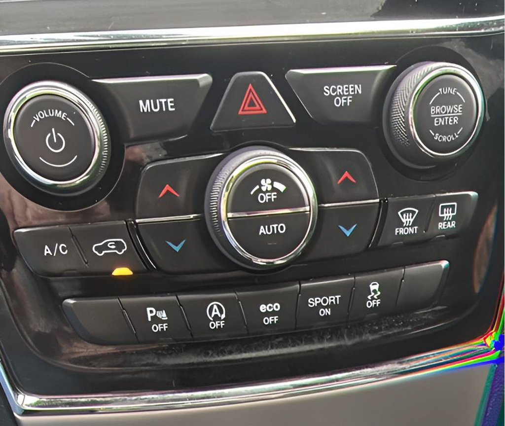 Used 2019 Jeep Grand Cherokee Limited AWD/4WD image 15