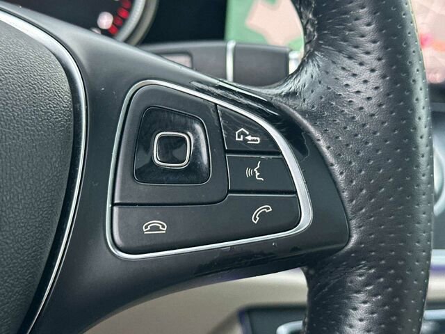 Used 2018 Mercedes-Benz E 300 image 31