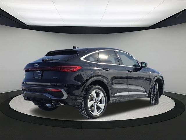 Certified 2025 Audi Q5 Premium Plus image 7