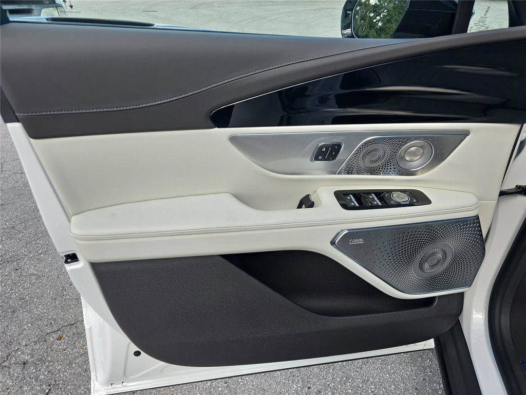 New 2026 Lincoln Nautilus Black Label AWD/4WD image 14