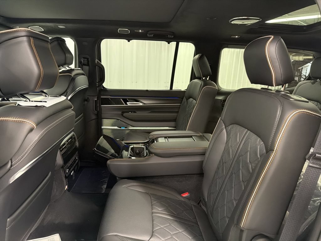 New 2026 Jeep Grand Wagoneer Summit AWD/4WD image 13