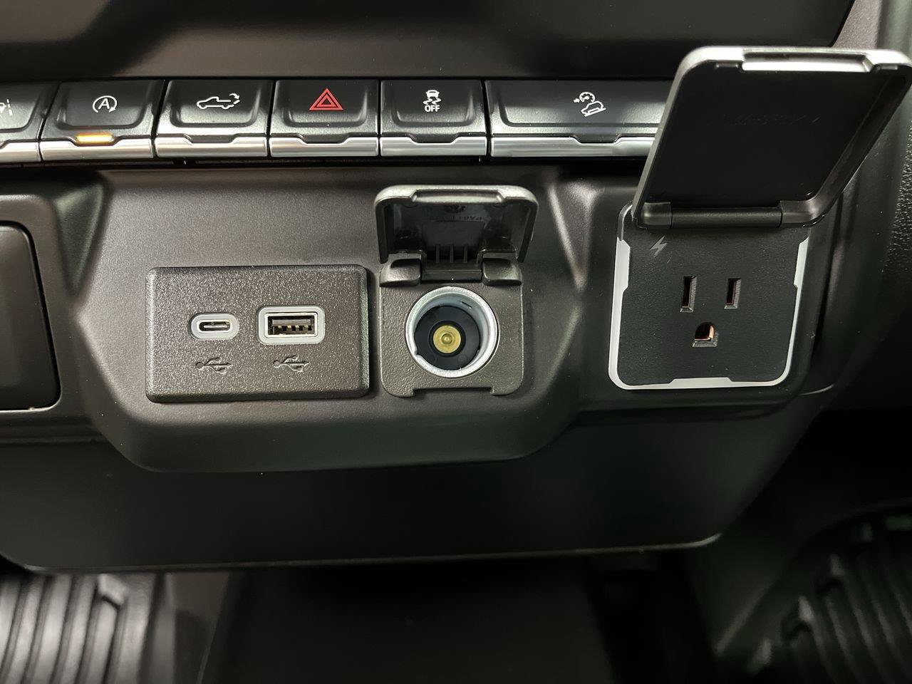 Certified 2024 GMC Sierra 1500 Pro w/ Pro Value Package AWD/4WD image 22