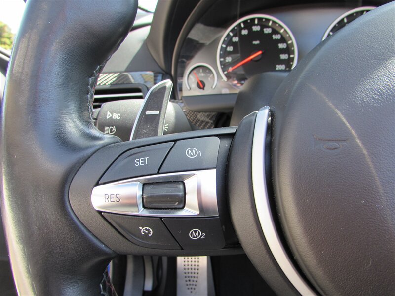 Used 2012 BMW M6 Convertible RWD image 17