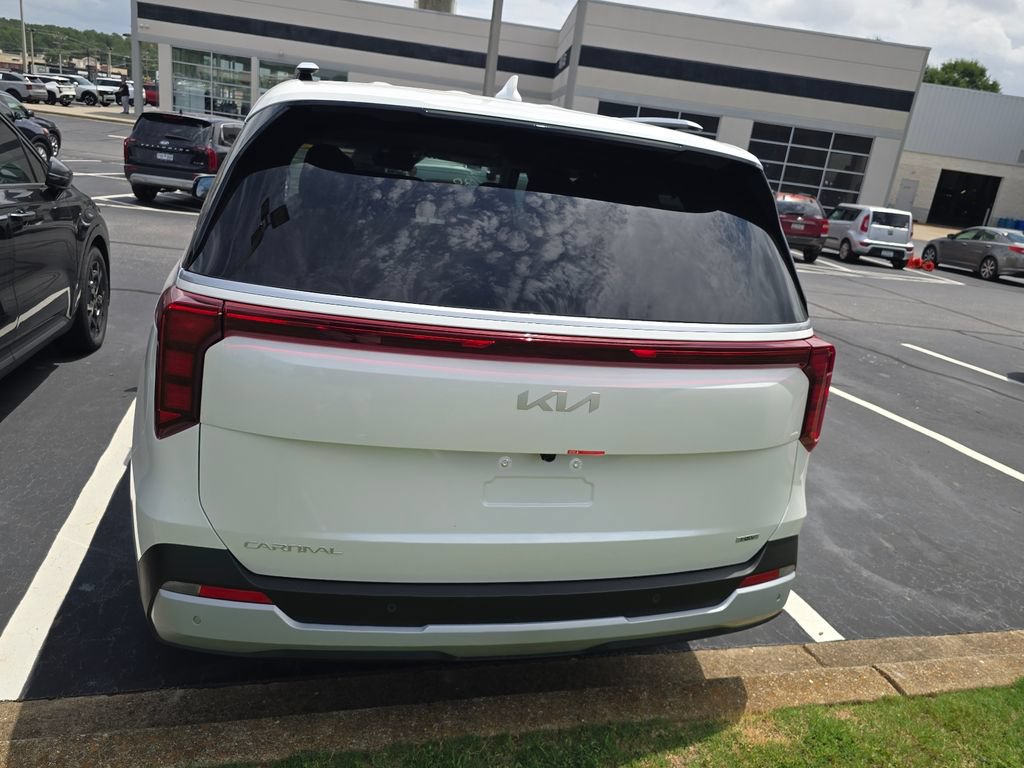 New 2027 Kia Carnival EX FWD image 10