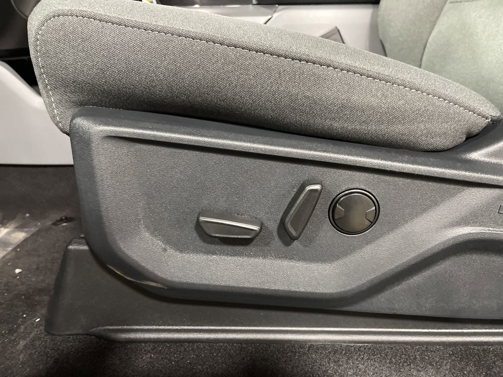 New 2025 Ford F150 XLT w/ Equipment Group 303A High image 14