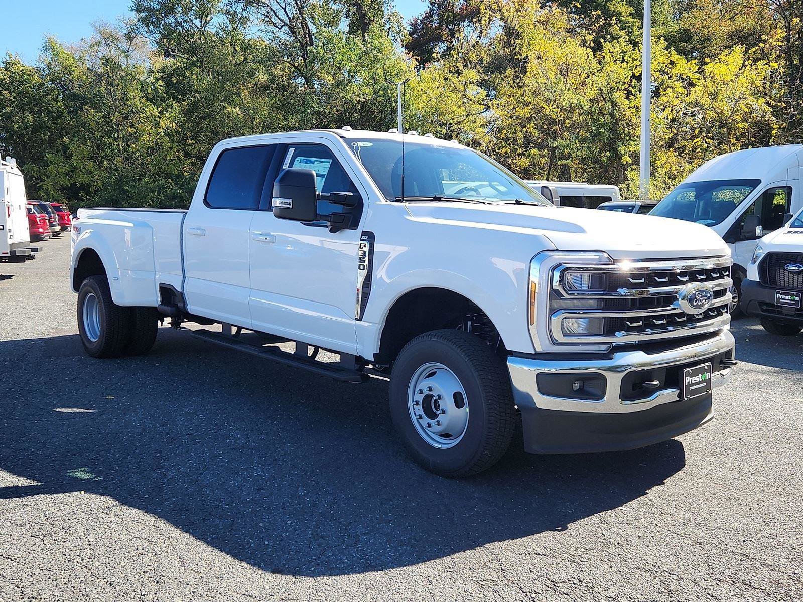 New 2026 Ford F350 XLT w/ XLT Premium Package image 2