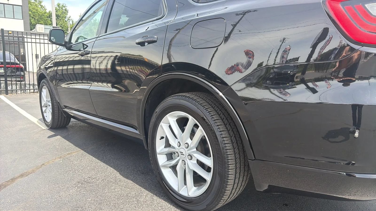 Used 2025 Dodge Durango R/T AWD/4WD image 11