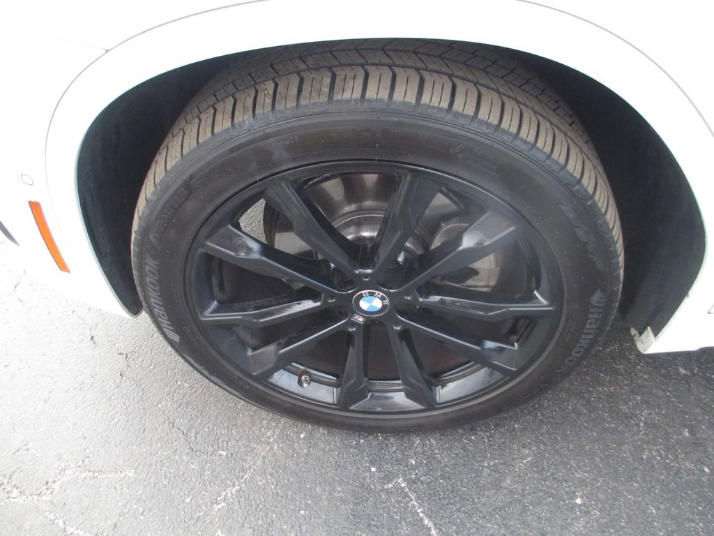 Used 2023 BMW X4 xDrive30i w/ M Sport Package AWD/4WD image 15