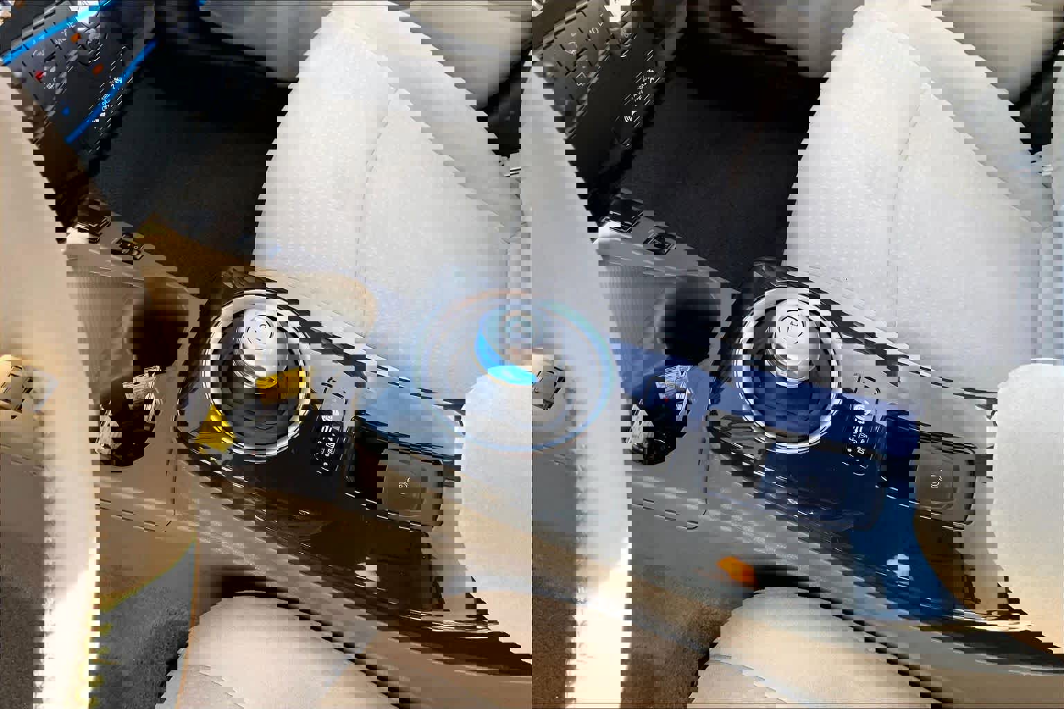 Used 2012 Nissan Leaf SL image 16