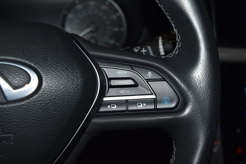 Used 2023 INFINITI QX50 Luxe FWD image 10