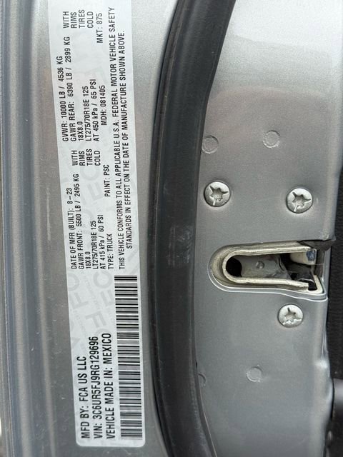 Used 2024 RAM 2500 Laramie image 15