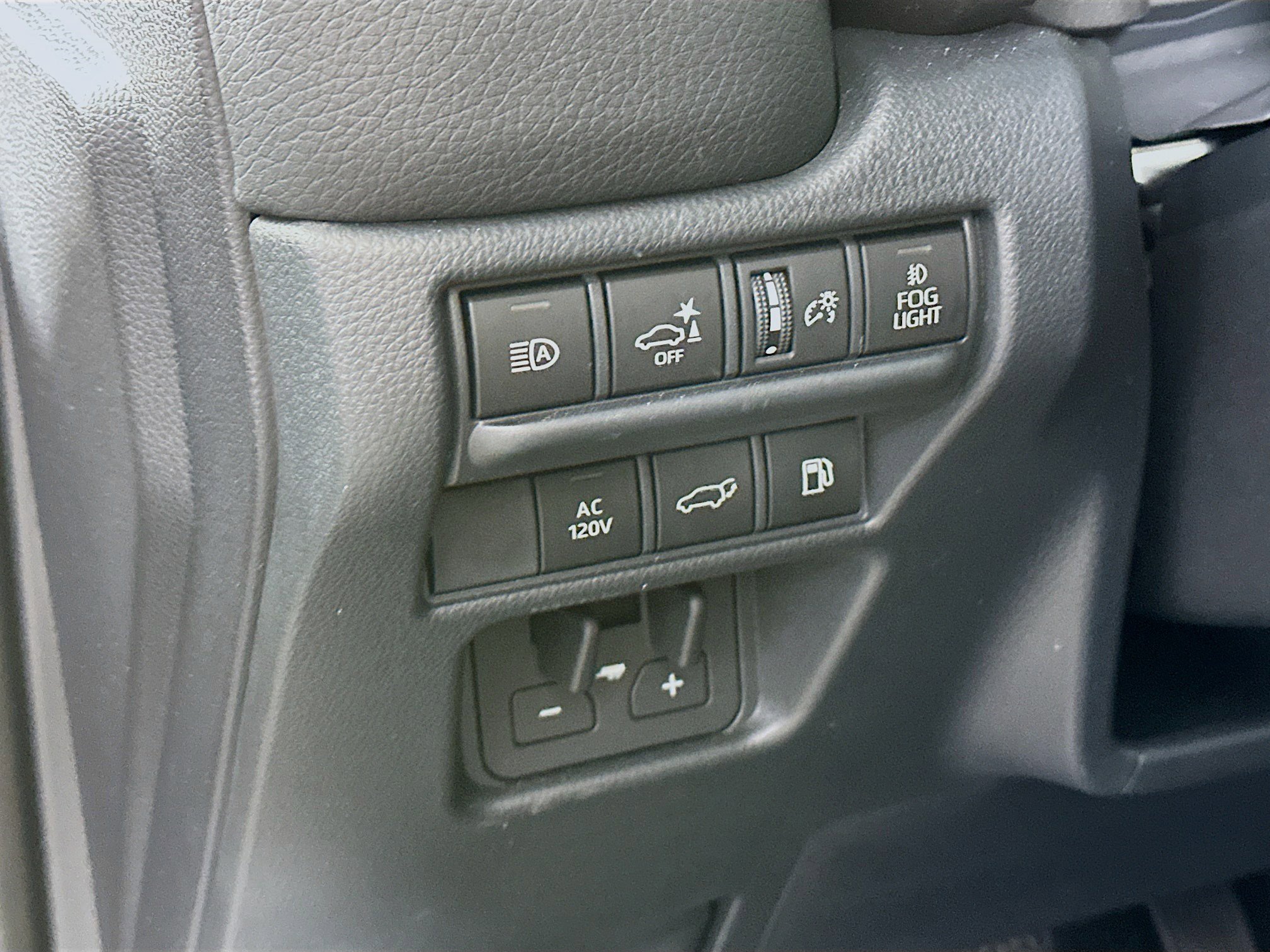 Used 2024 Toyota Land Cruiser image 19