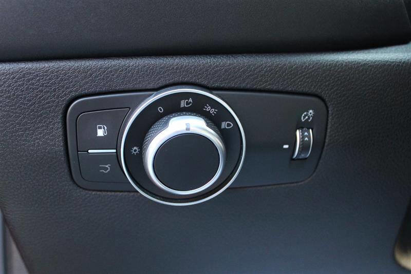 Used 2024 Alfa Romeo Tonale Veloce w/ Premium Interior Package image 18