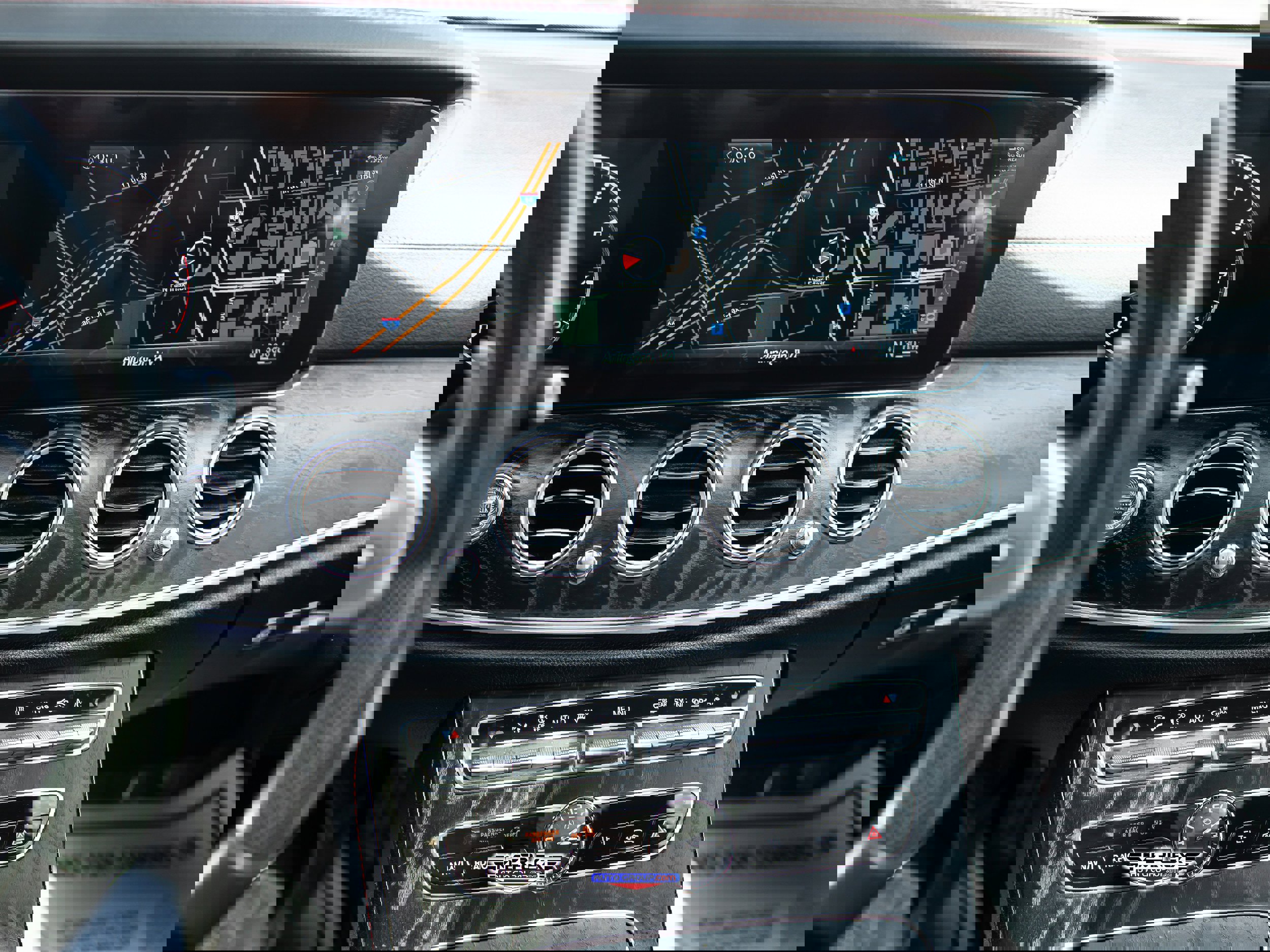 Used 2019 Mercedes-Benz E 53 AMG 4MATIC Sedan image 31