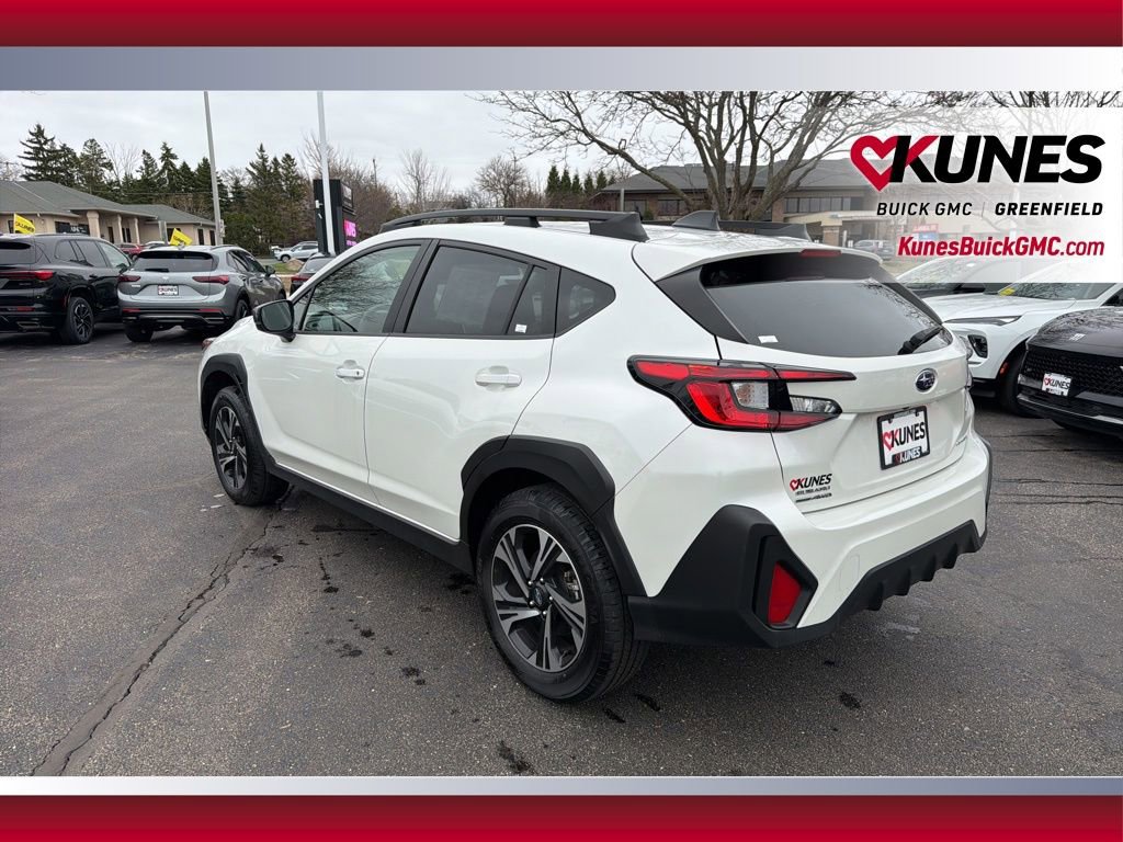 Used 2024 Subaru Crosstrek 2.0i Premium image 9
