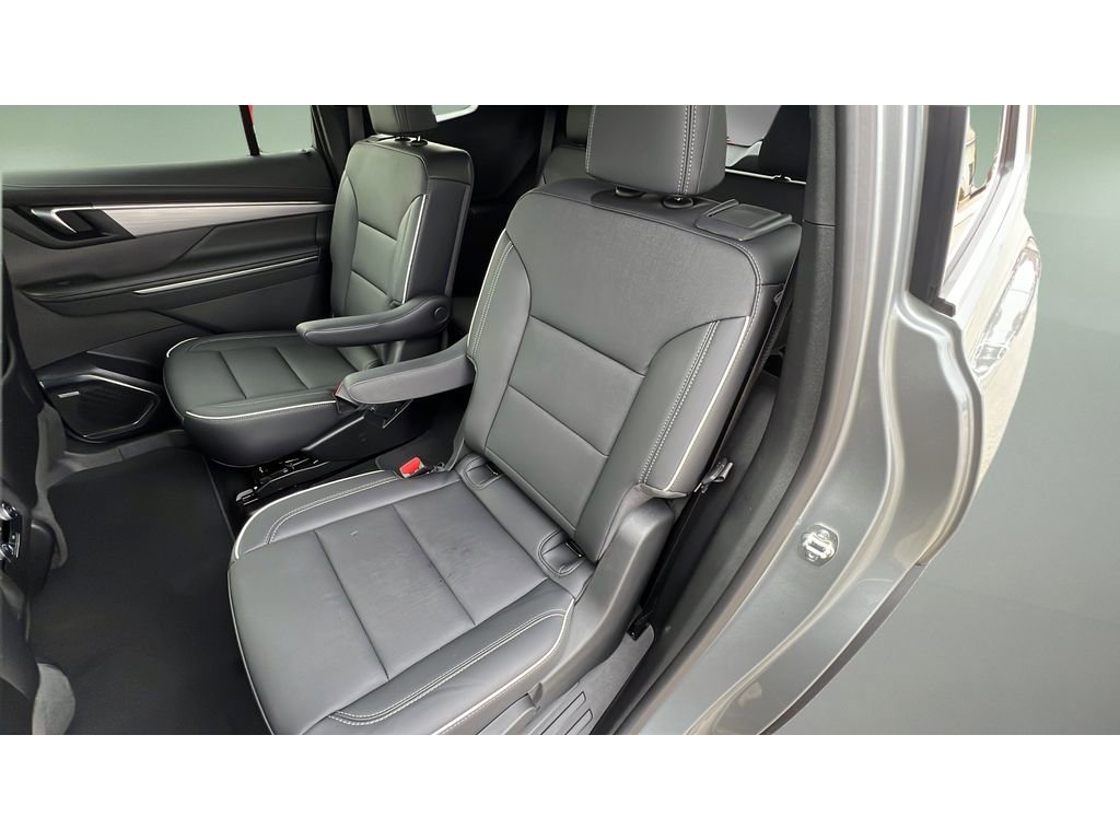 Certified 2025 Buick Enclave Preferred image 28