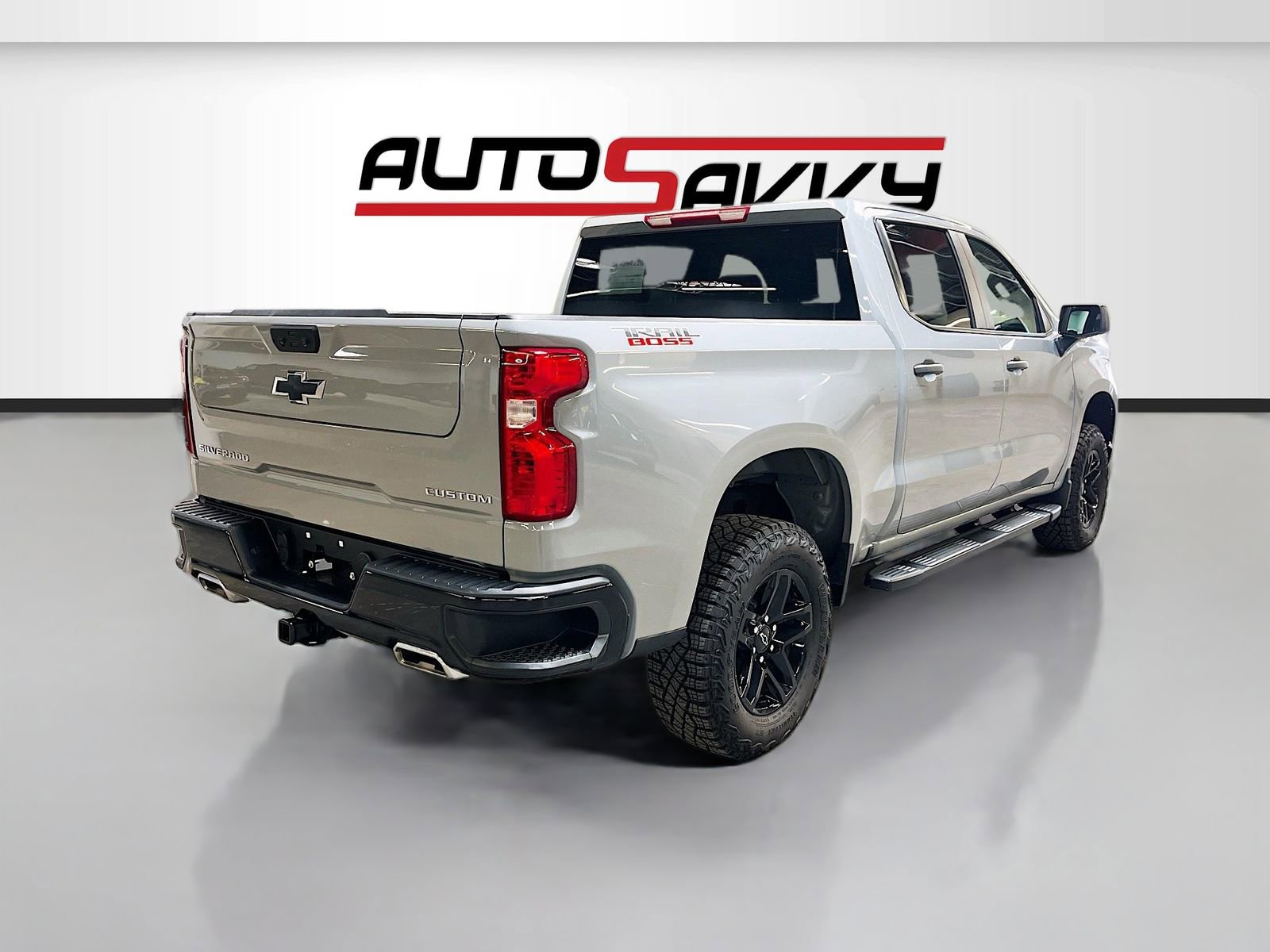 Used 2025 Chevrolet Silverado 1500 Custom Trail Boss AWD/4WD image 7